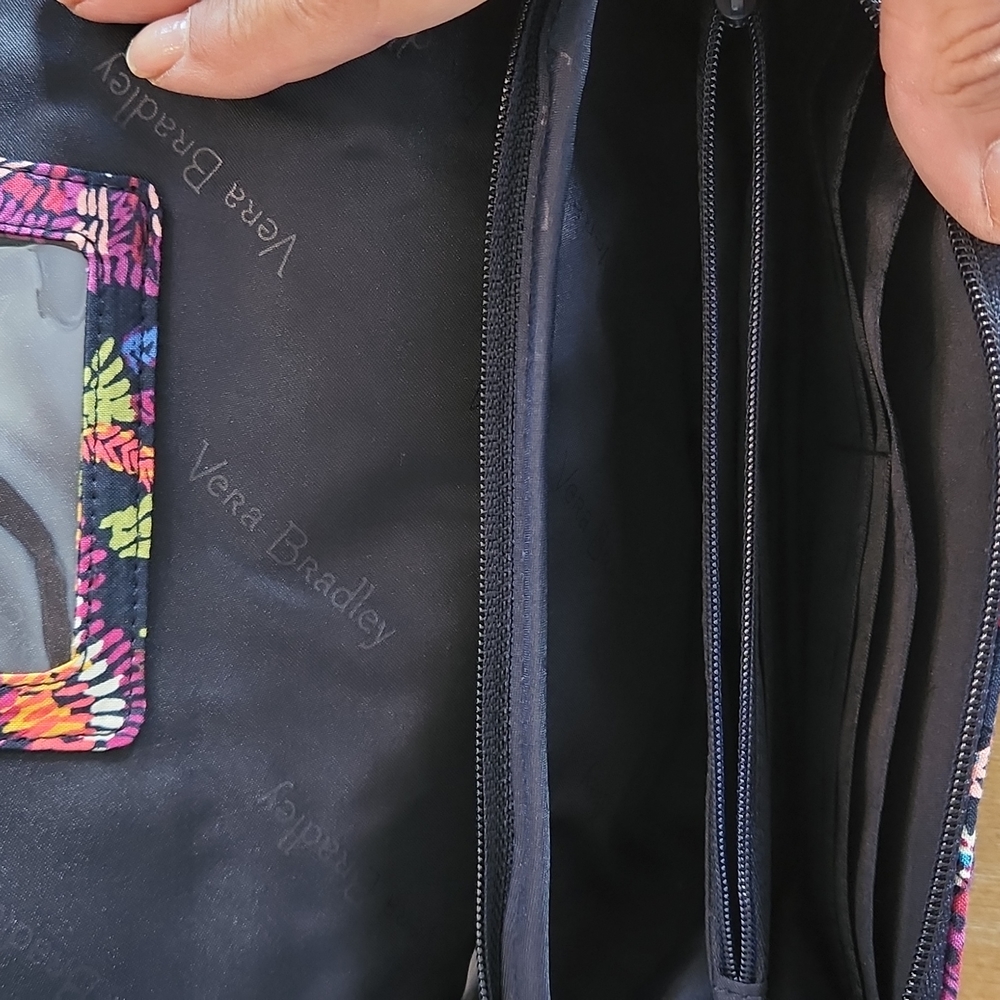 NEVER USED VERA BRADLEY CROSSBODY BAG - Picture 9 of 16